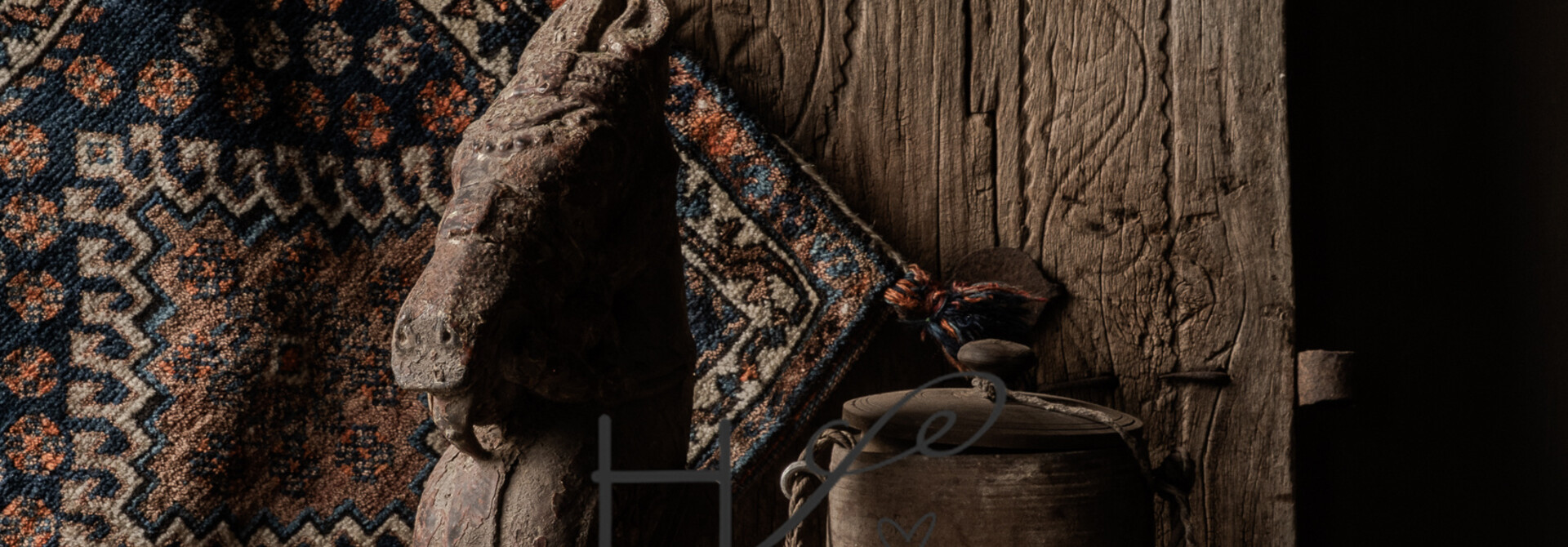 Wunderschöner antiker Pferdekopf aus Holz auf Ständer XL