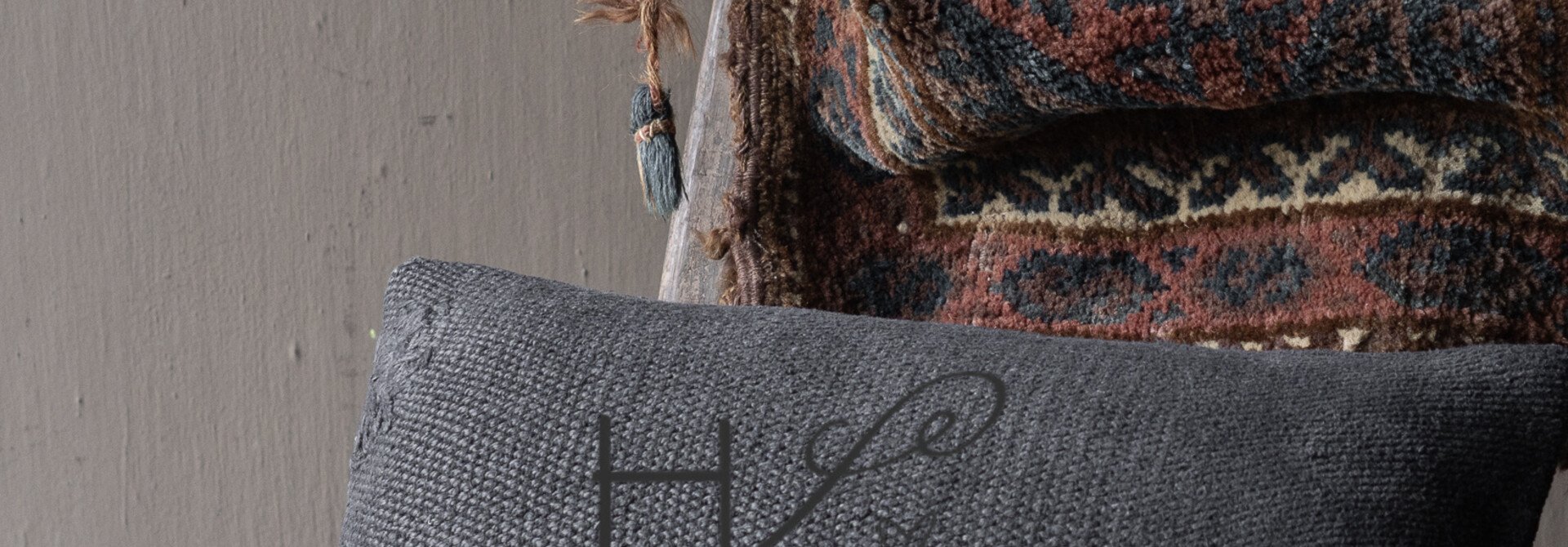 Uniek vintage hennep kussentje Lende kussen  antraciet