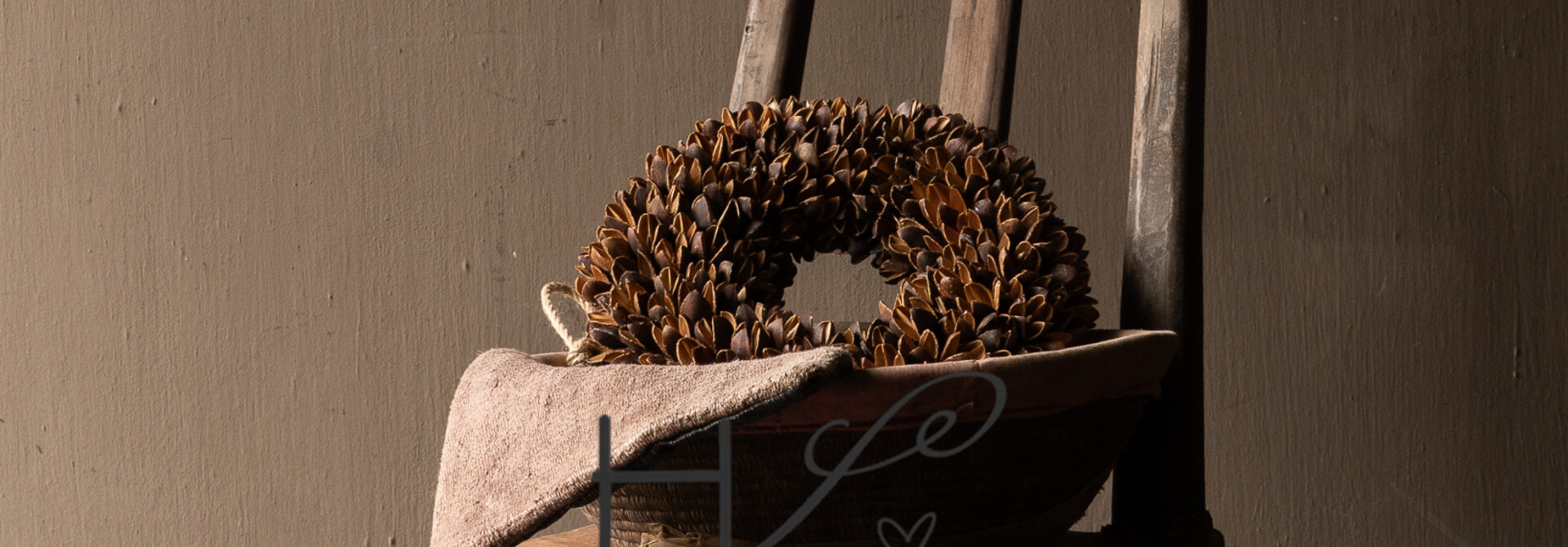 Authentische, gewebte Schale aus Palmen-/Gras – handgefertigt – einzigartiges Dekorationsobjekt