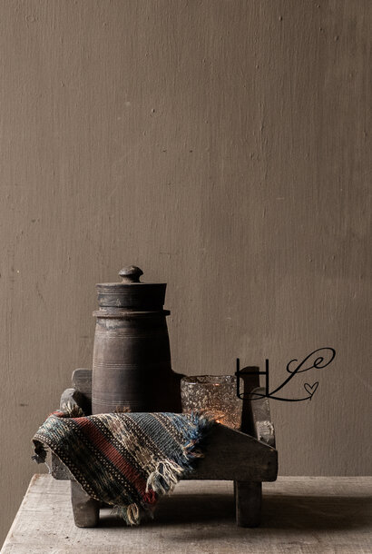 Old Indian temple bayonet on legs Hoffz