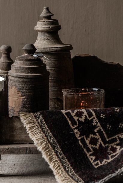 Originele Oude houten Nepalees  Kruikje  /Potje  met deksel   HOFFZ