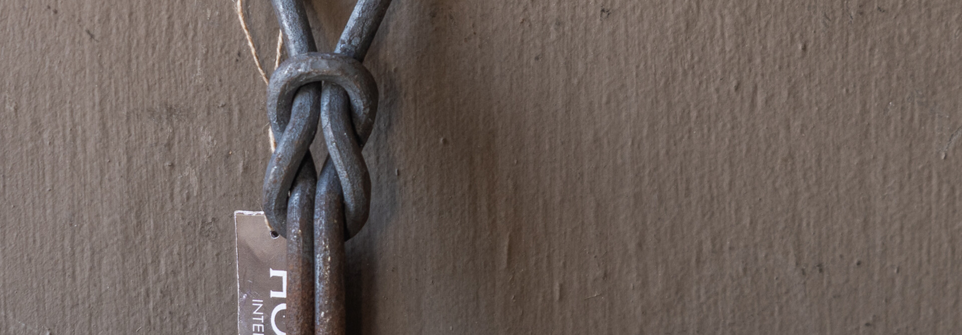 Hoffz Iron Hook – Robust & Authentic