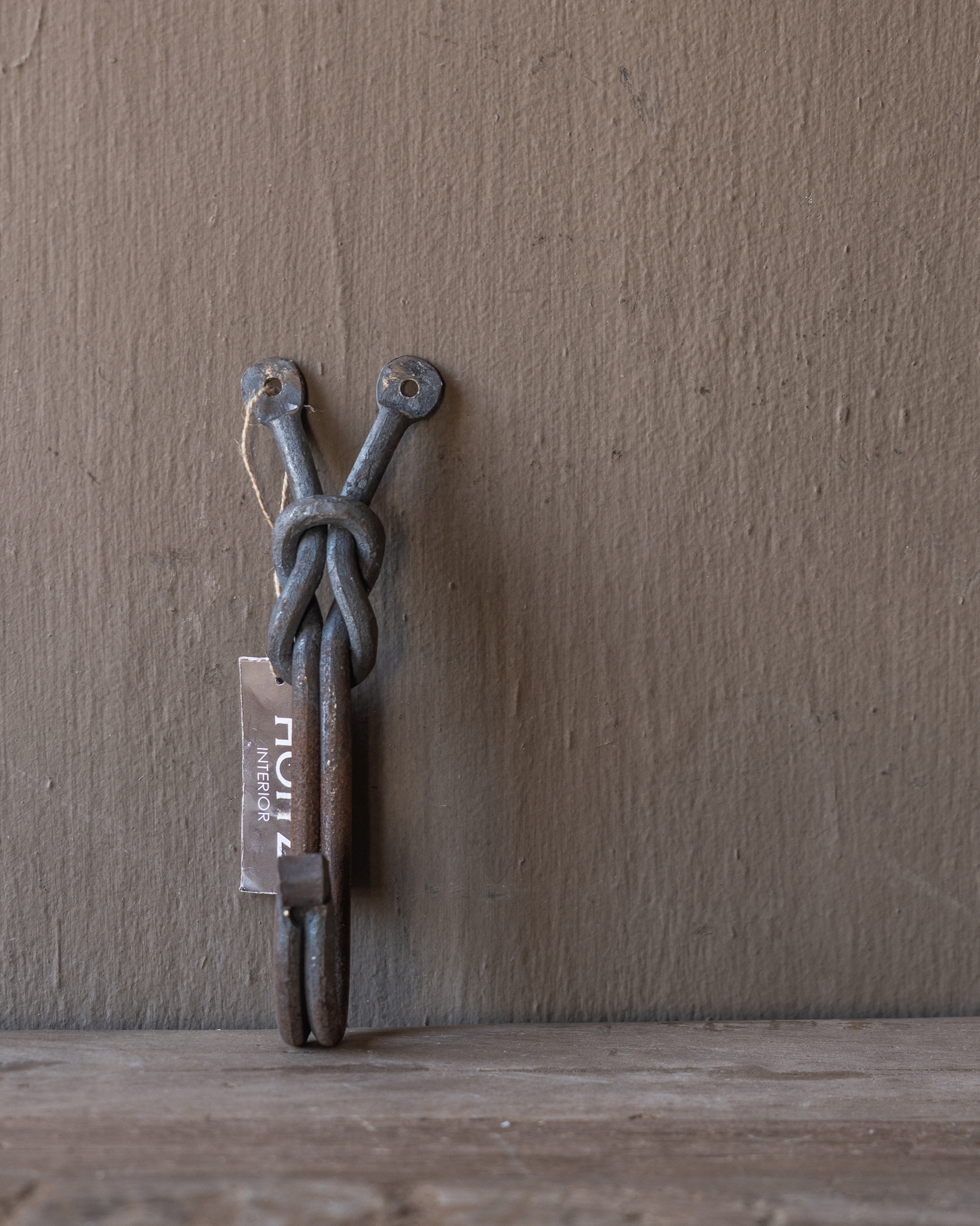 Hoffz Iron Hook – Robust & Authentic-1