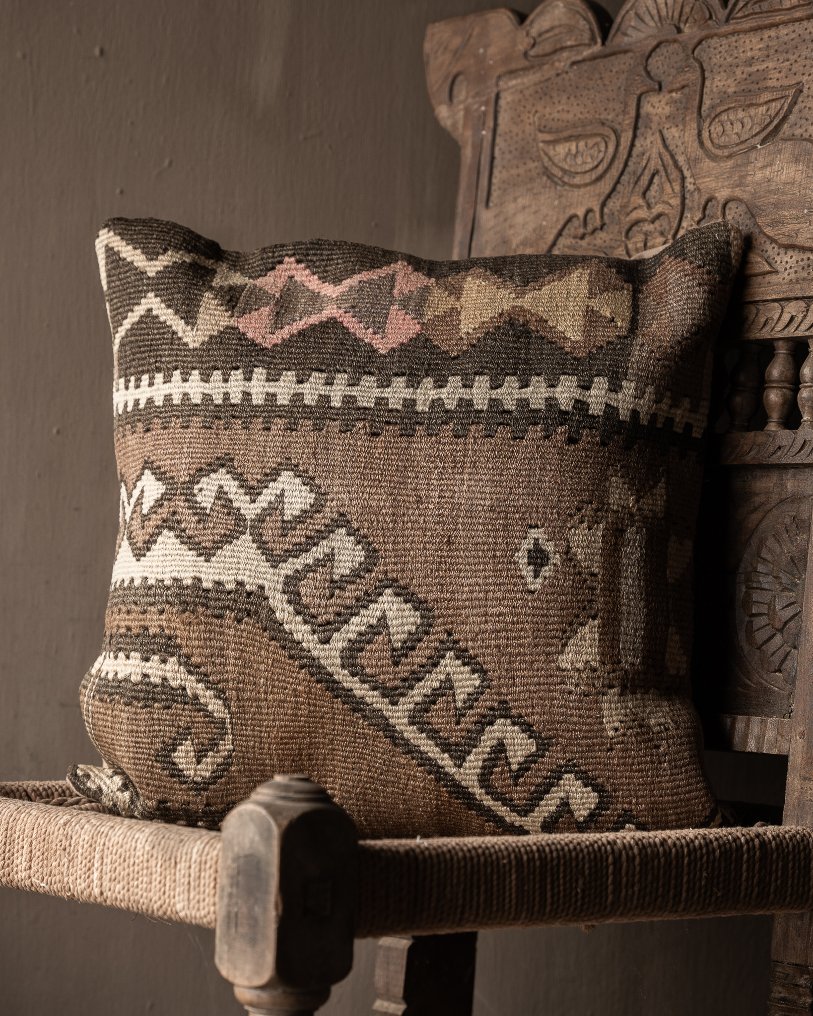 Uniek vintage kelim kussen – warme aardetinten | 50x50 cm | inclusief vulling-3