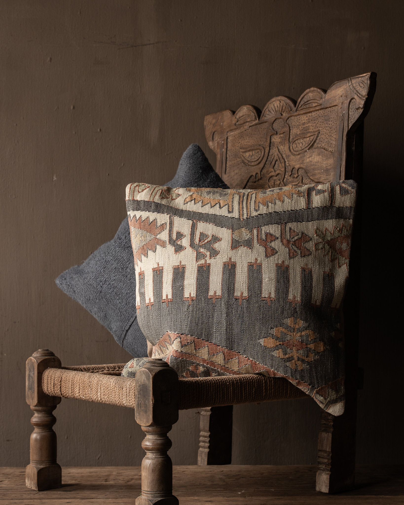 Hennep kussen 50x50 cm | patchwork | blauwgrijs & kelim-6