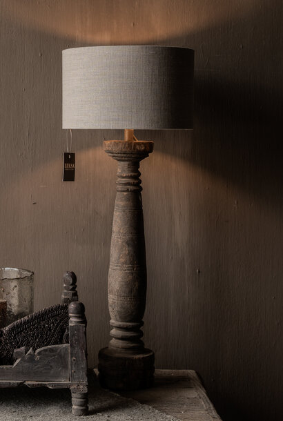 Tischlampe aus altem Holzbaluster, ø11 x H48 cm