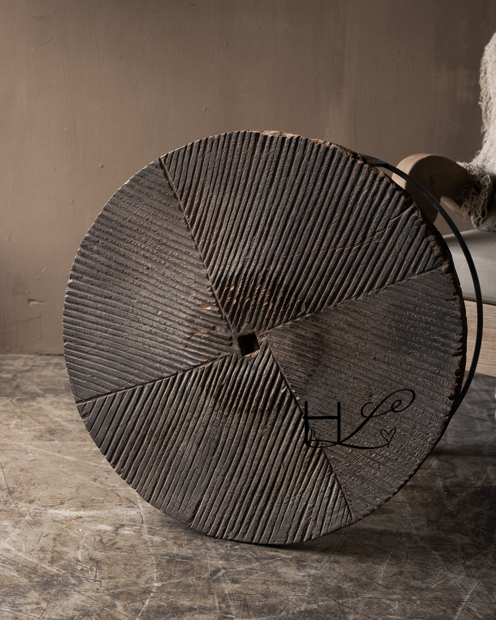 Unieke Oude Houten Salontafel op Metalen Onderstel – Wabi Sabi-3