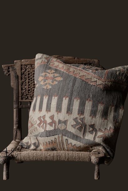 Kilim cushion 50x50 cm | graphic pattern | sand & greyish blue