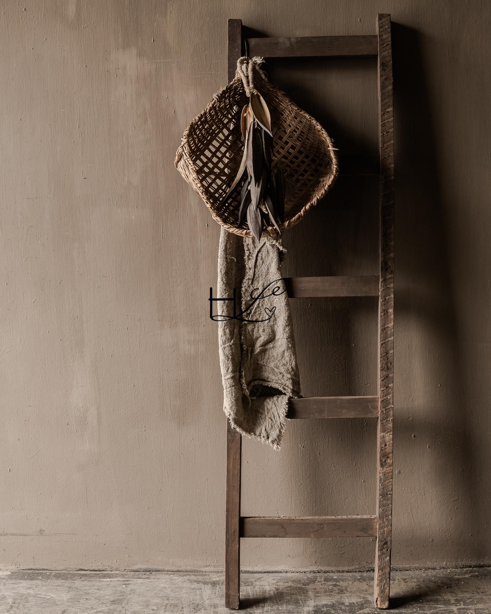 Aura Peeperkorn Stoer robuust houten ladder-2