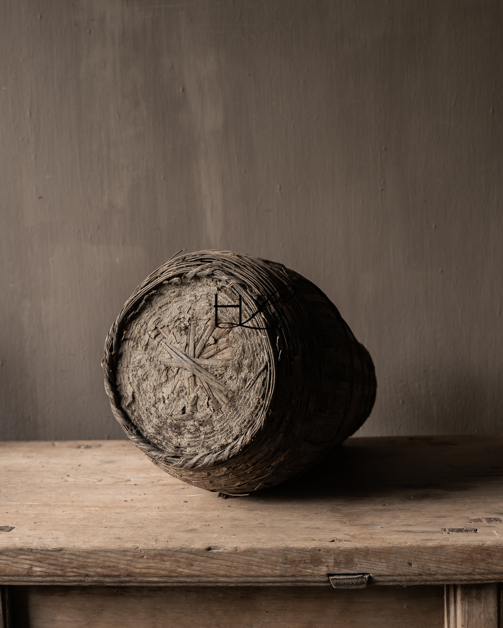 Originaler Vintage-Korb aus Rattanweide und Ton-7