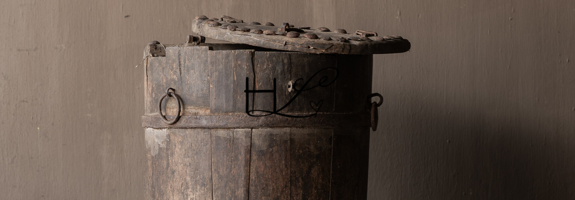 Antique wooden storage vessel | Old grain measure from India