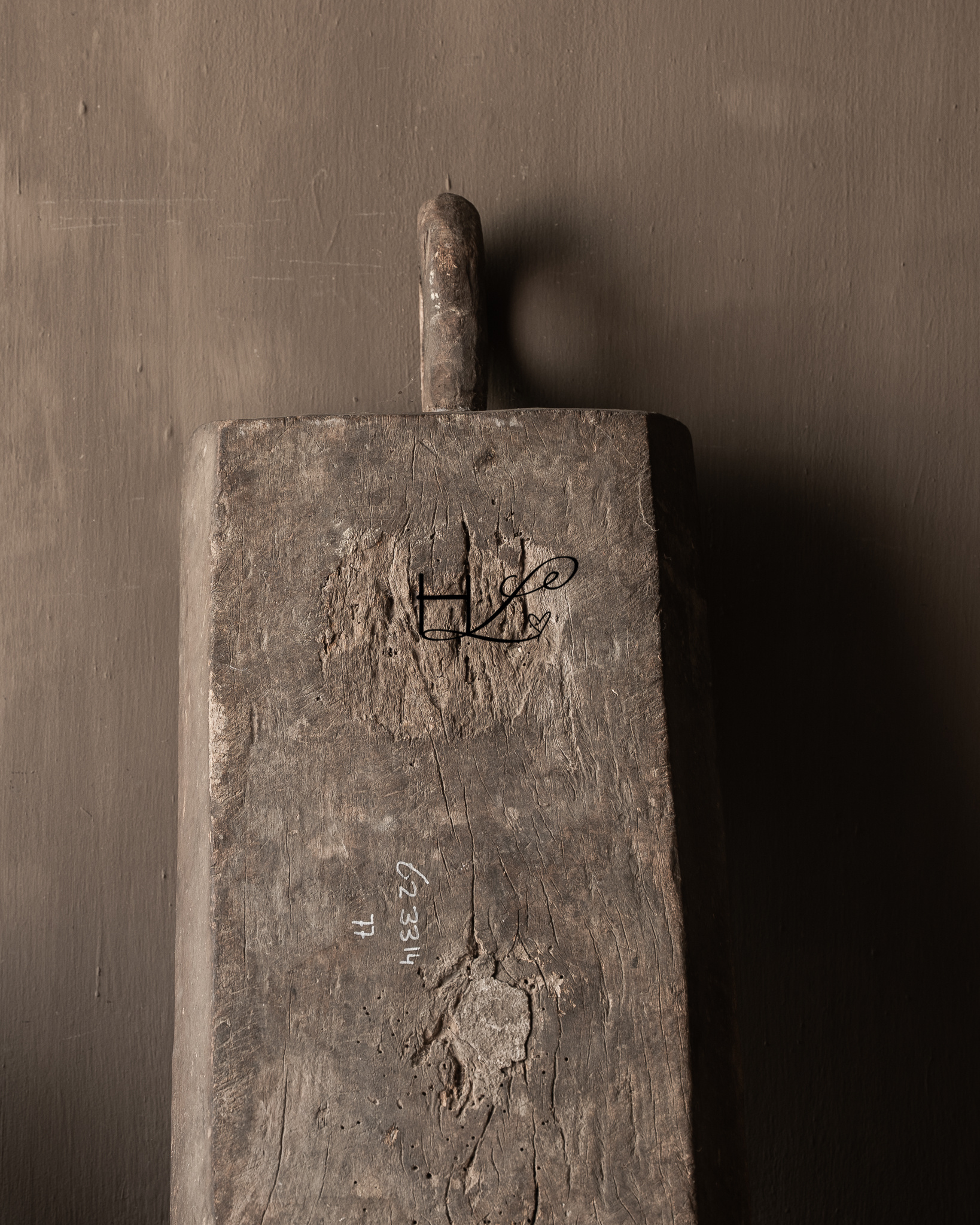 Imperfect Old Wooden Trough / Basin with handle-3