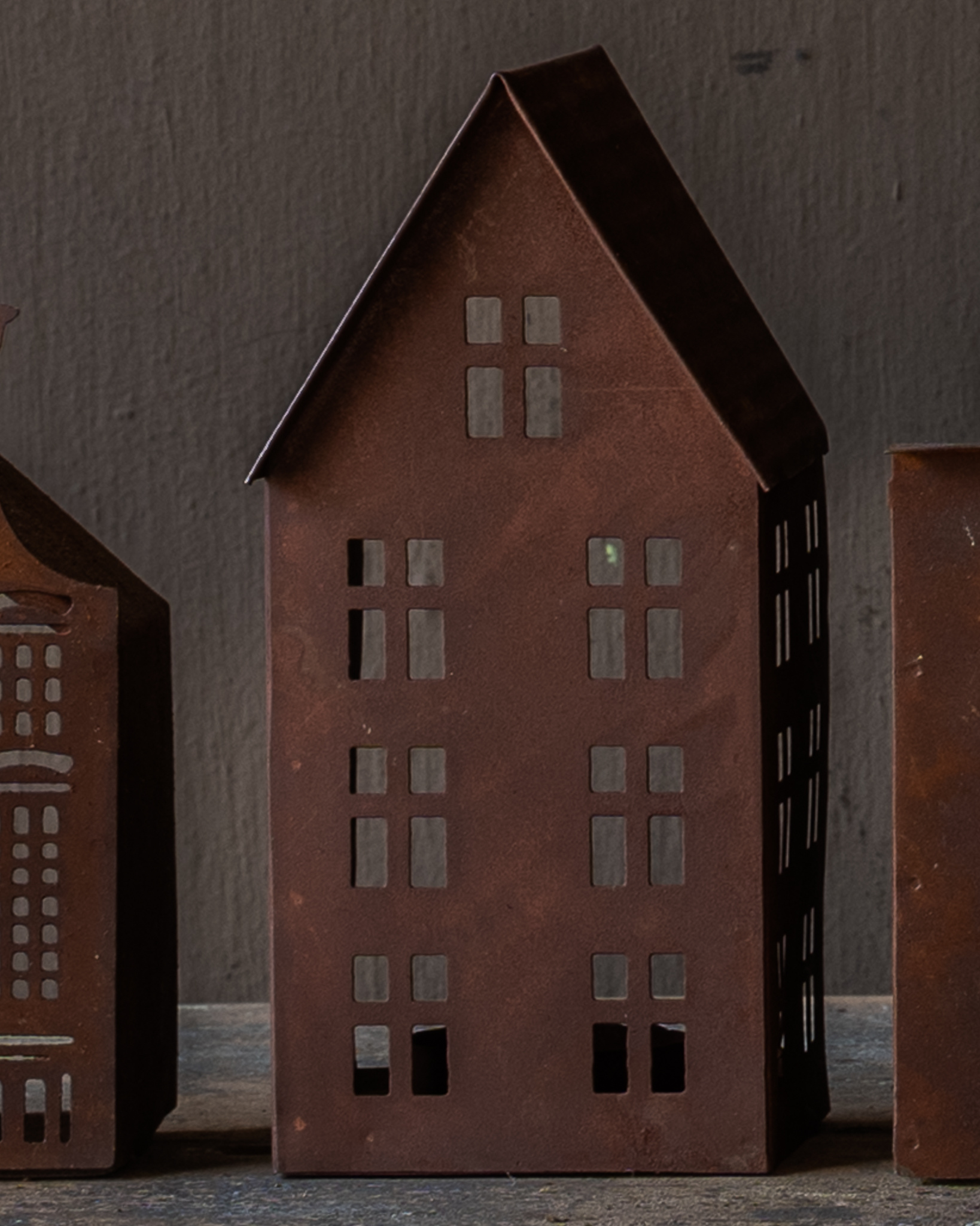 Rusty iron house-6