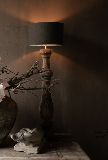 Old wooden baluster lamp Aura Peeperkorn