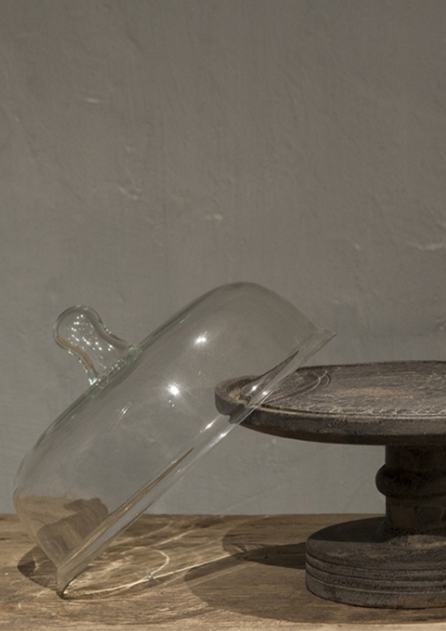 Cake stand with glass dome-3