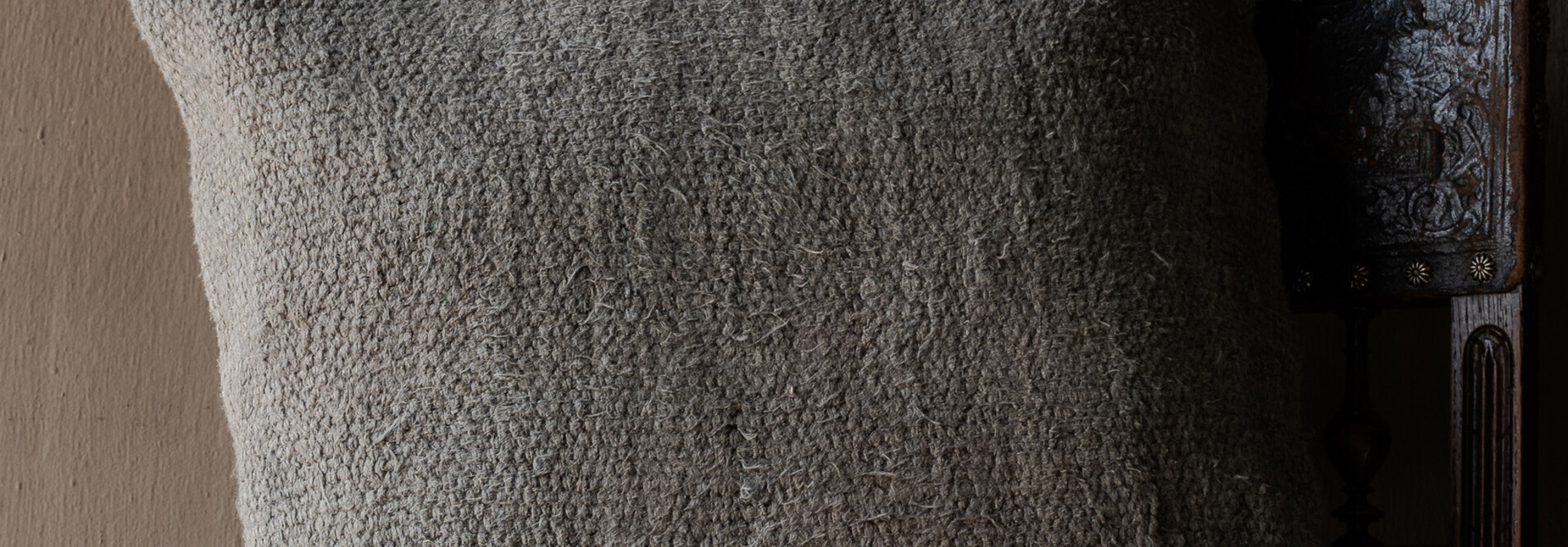 Rugged Hemp Mixed Cushion 50x50 cm | Pure hemp texture