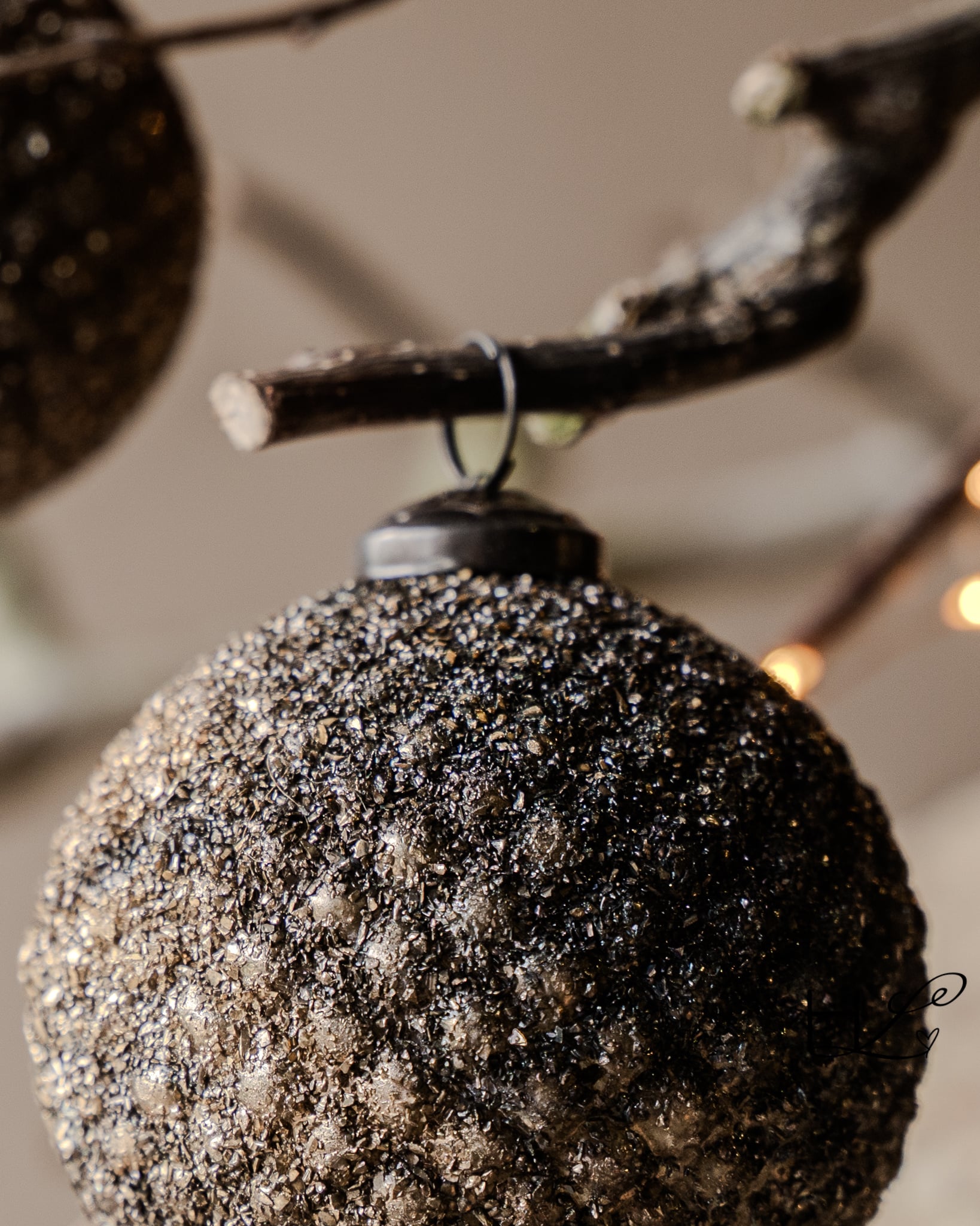 Kerstbal met verfijnde kralenstructuur-5