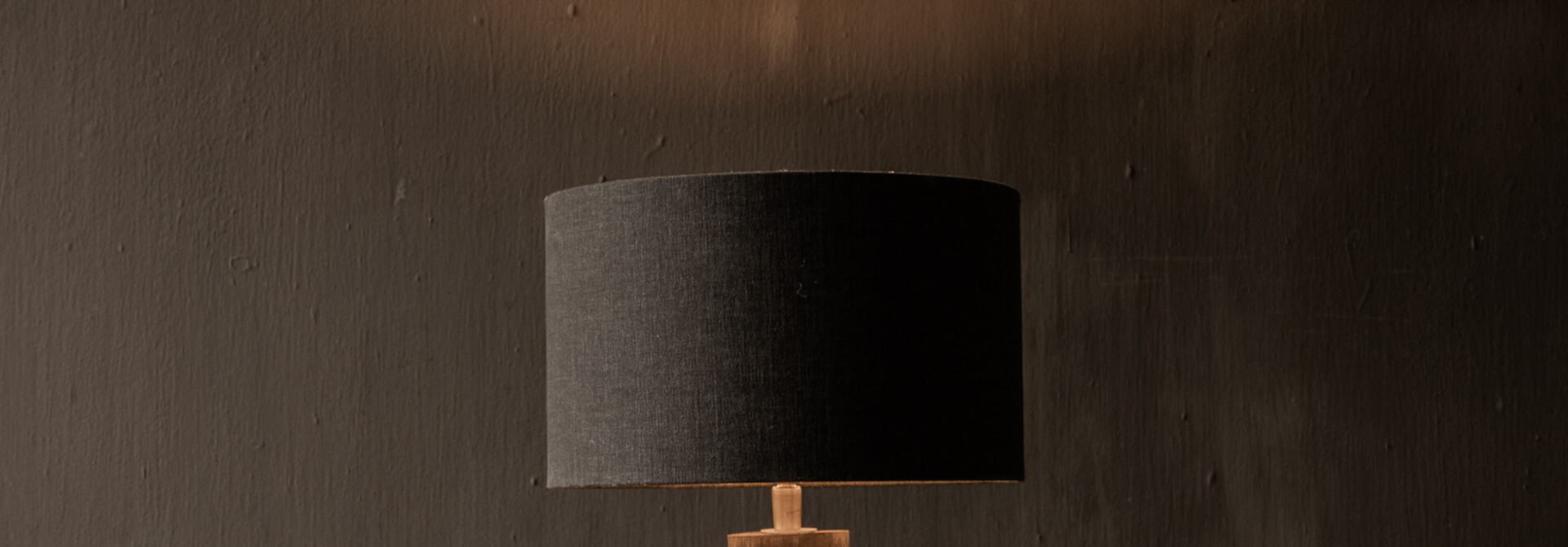 Schattig Klein houten balusterlampje