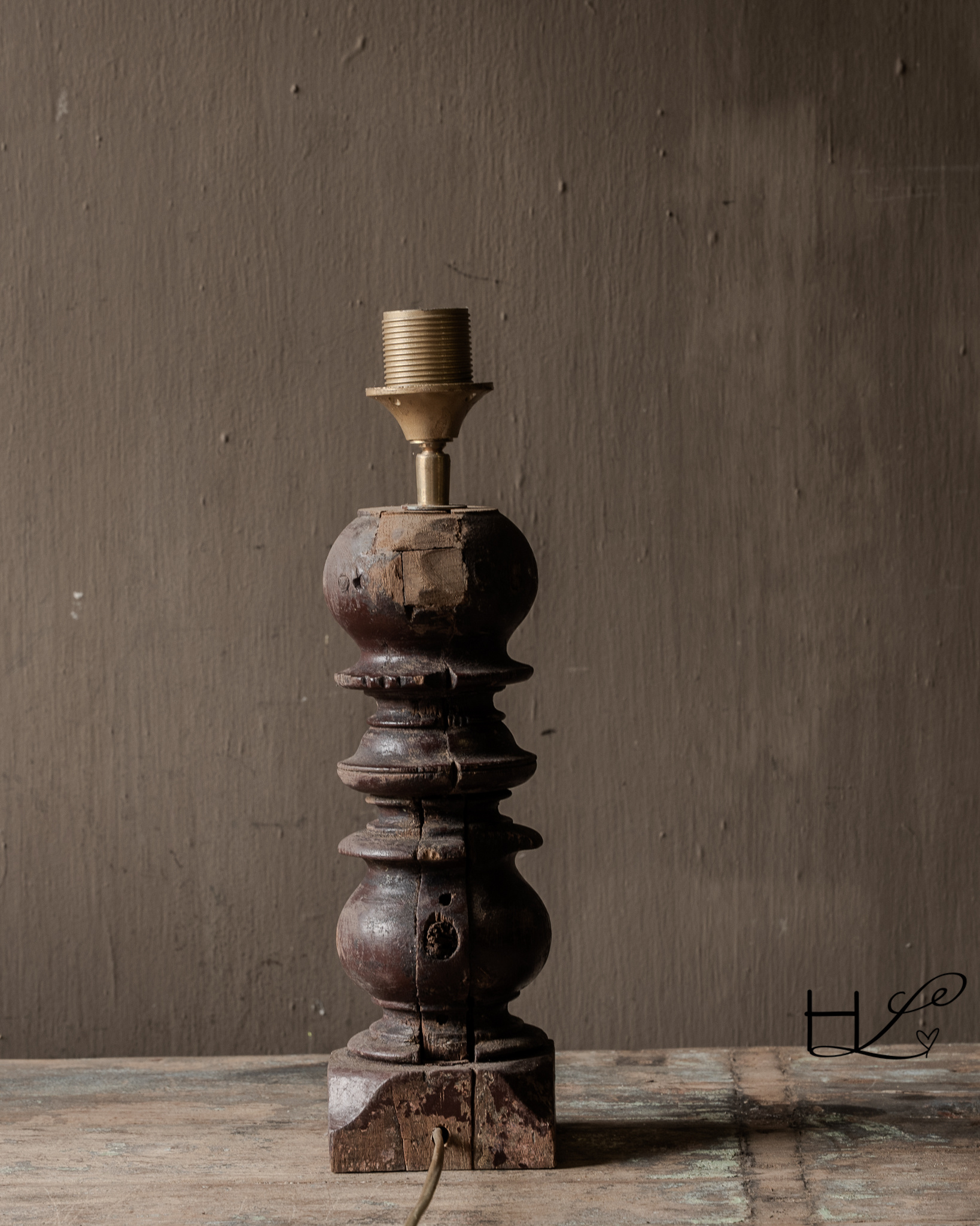 Houten balusterlampje roodbruin – Aura Peeperkorn-6