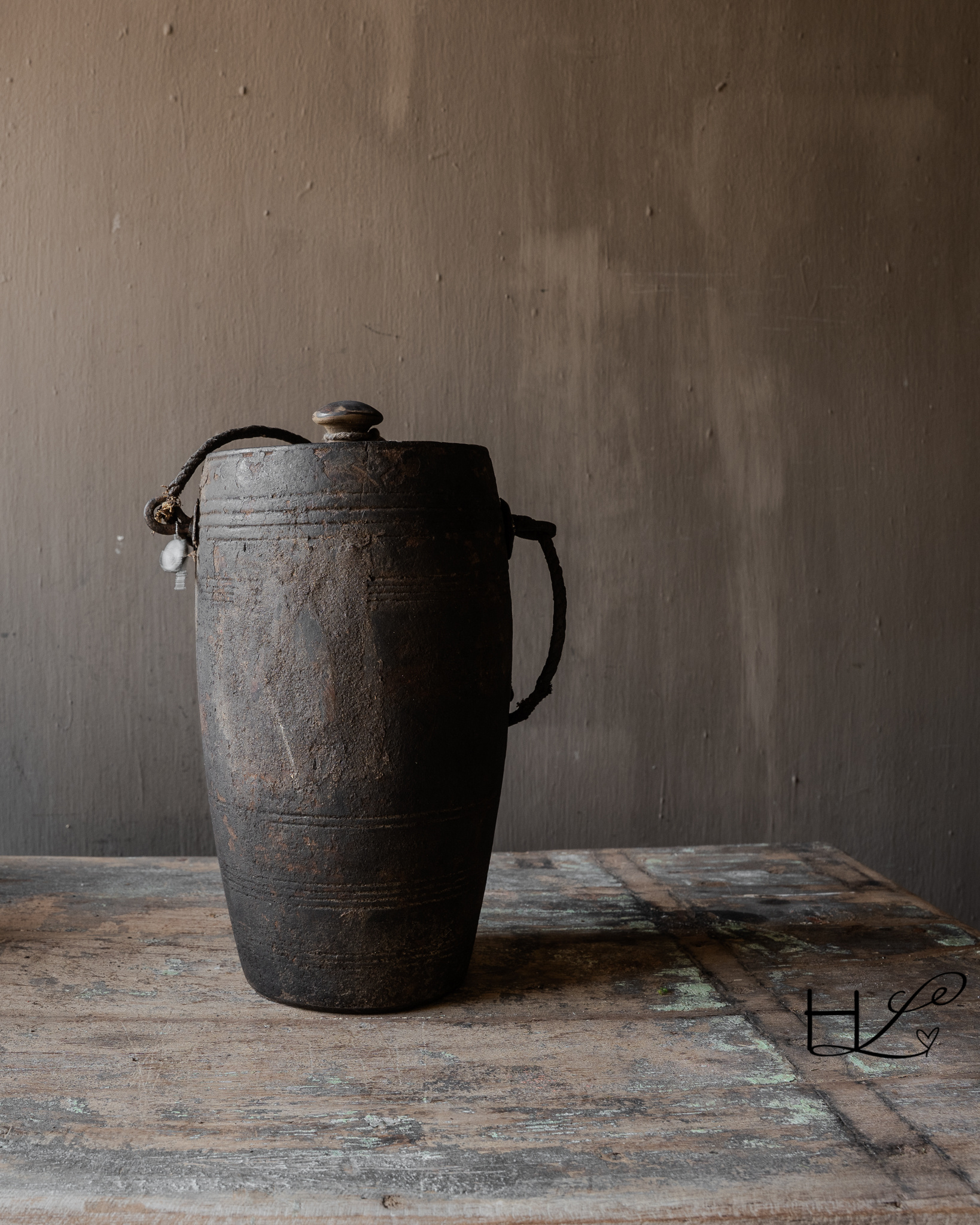 Originele Uniek Oude houten Hoffz Nepalese Kruik /Pot met deksel HOFFZ-2