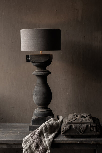 Stabile Balusterlampe aus Holz