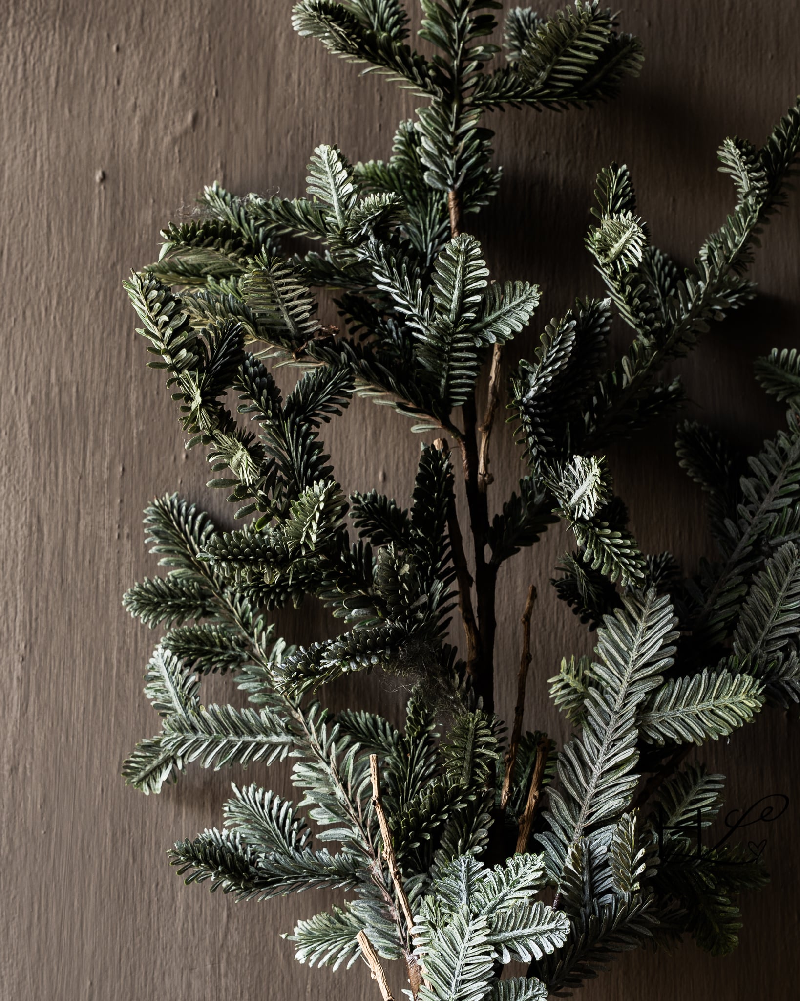 Artificial silver fir Christmas branch with pine cones-8