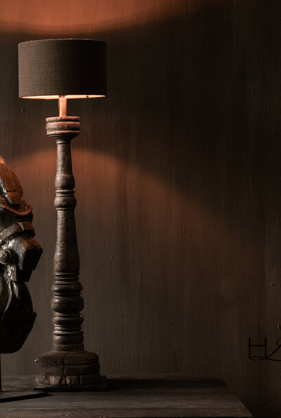 Alte hölzerne Balusterlampe