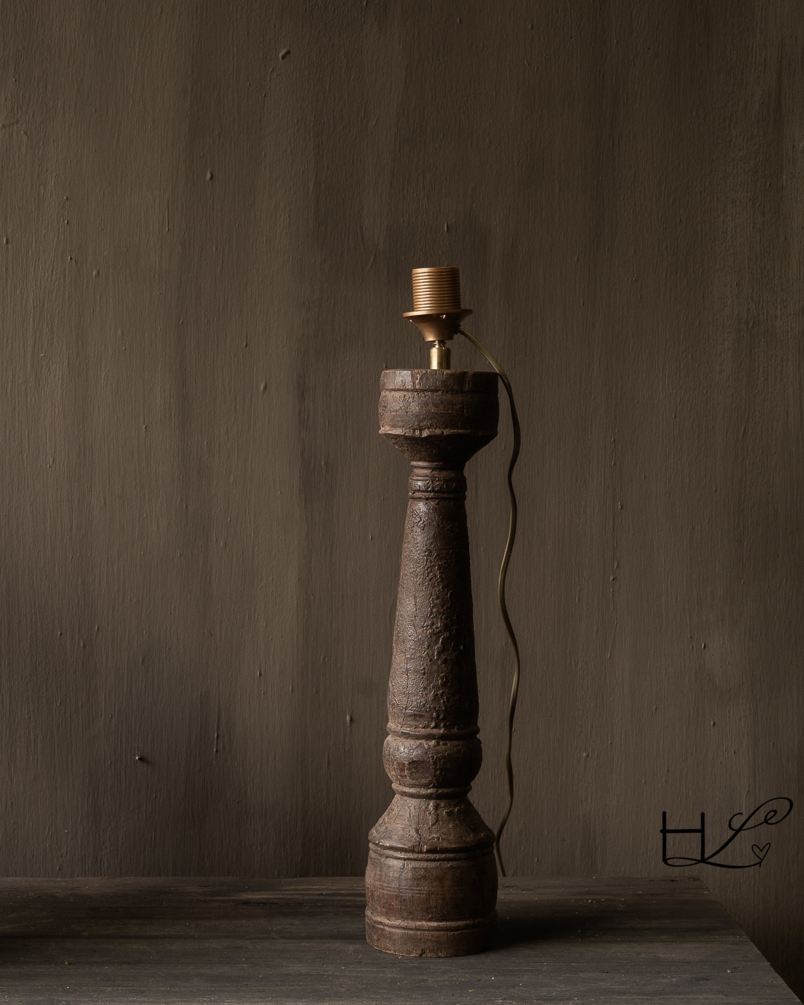 Alte hölzerne Balusterlampe-4