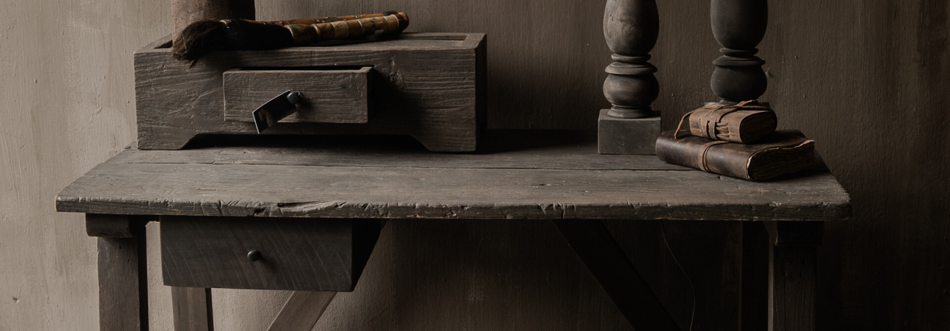 HOFFZ antique wooden desk / side table – 122 × 60 × H76 cm