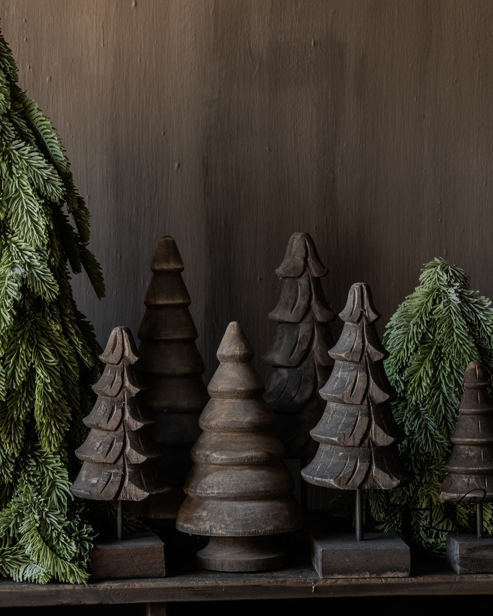 Small wooden Christmas tree-5