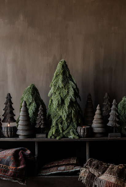 Small wooden Christmas tree