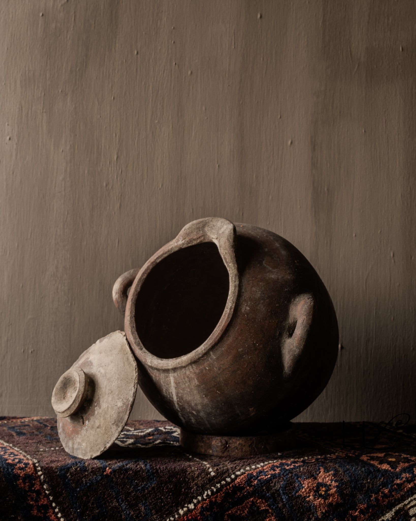 Unieke antieke Berber kruik met deksel – H33 cm-6
