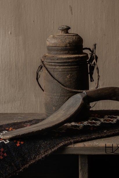 Oude Nepalese houten kruik met deksel – HOFFZ