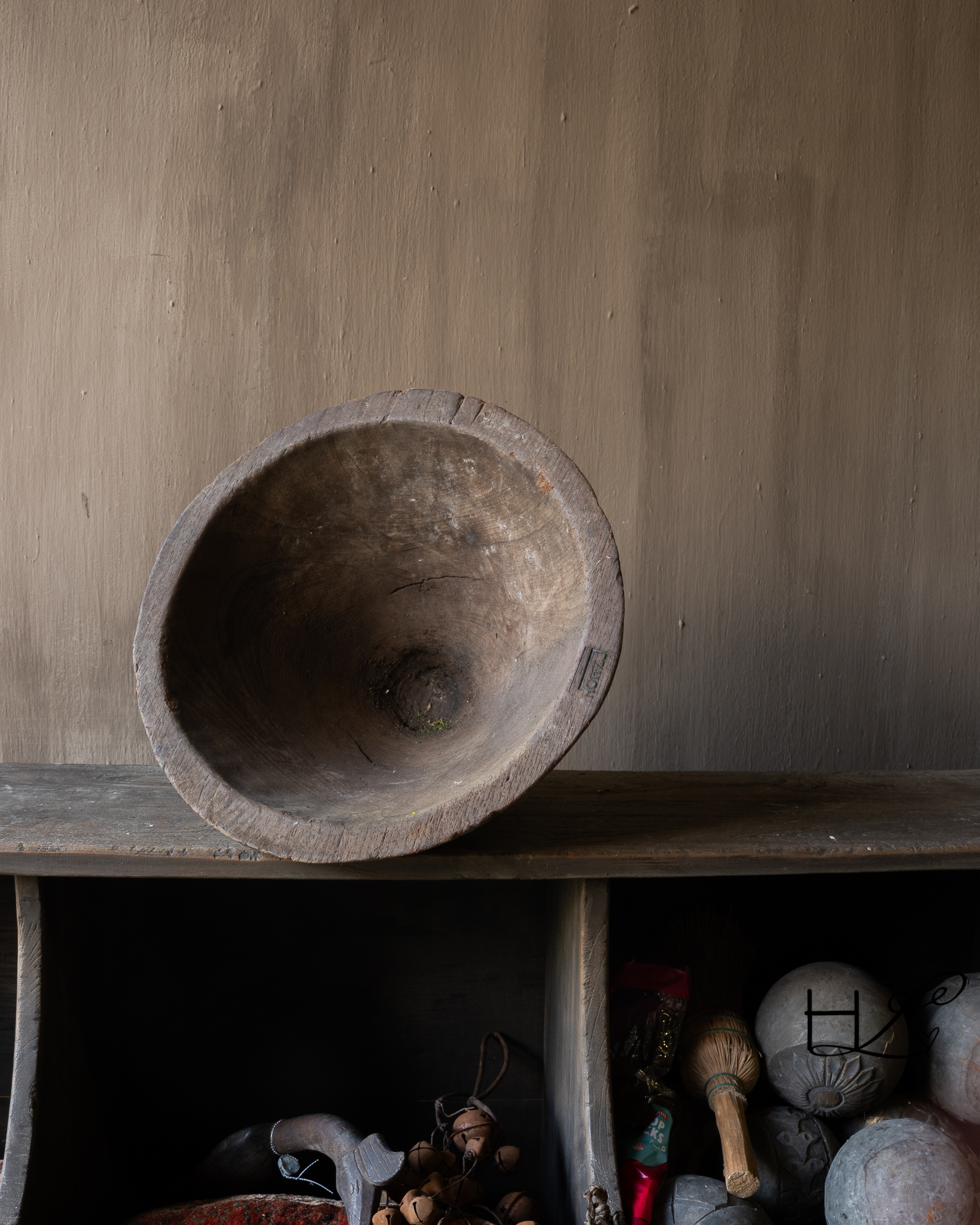 Hoffz houten vijzel / schaal op voet – donker hout-5
