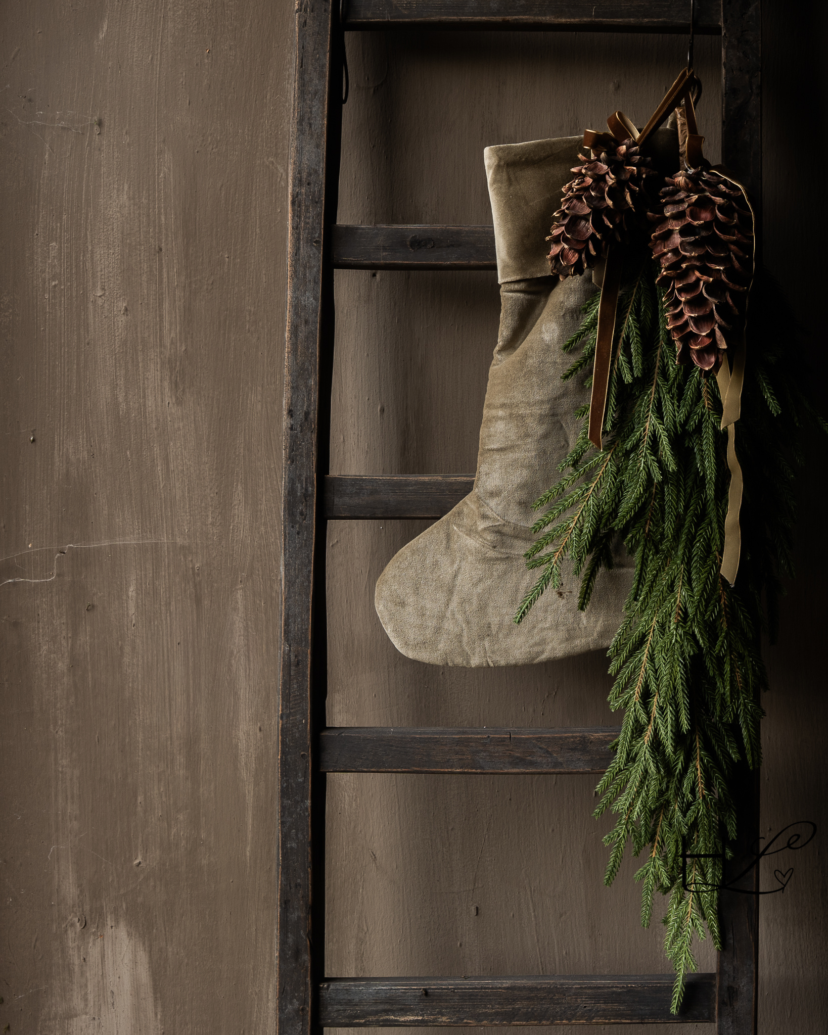 Grey velvet Christmas stocking-3