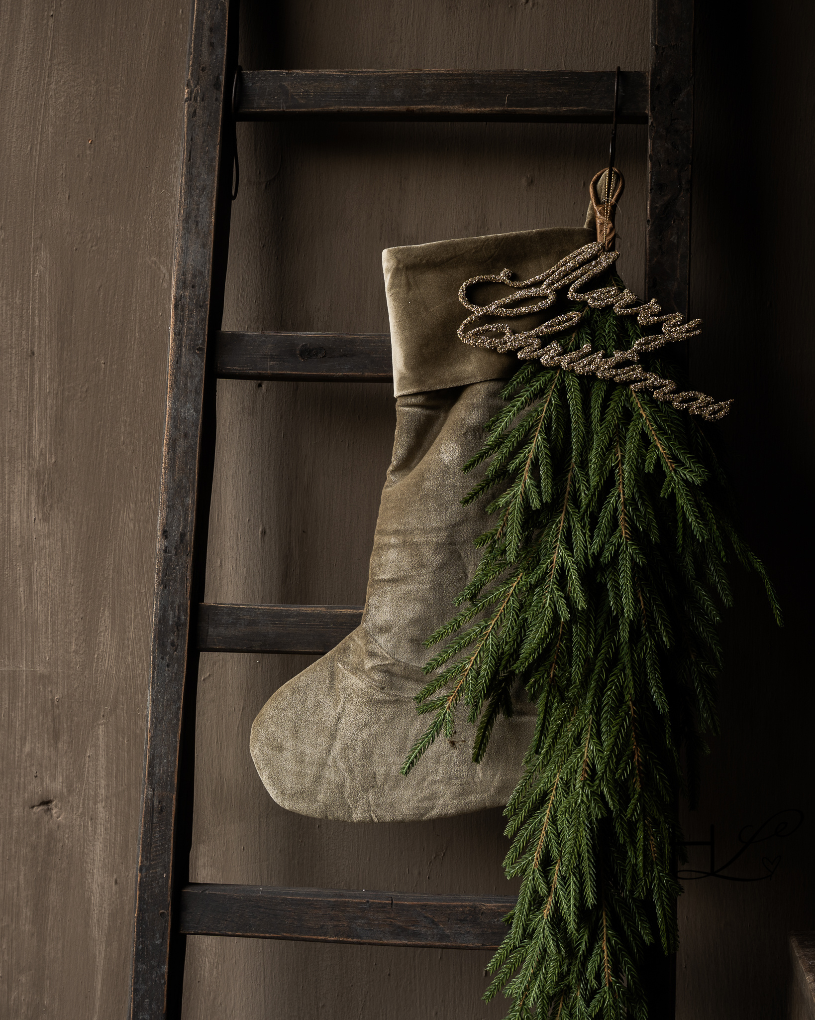 Grey velvet Christmas stocking-4