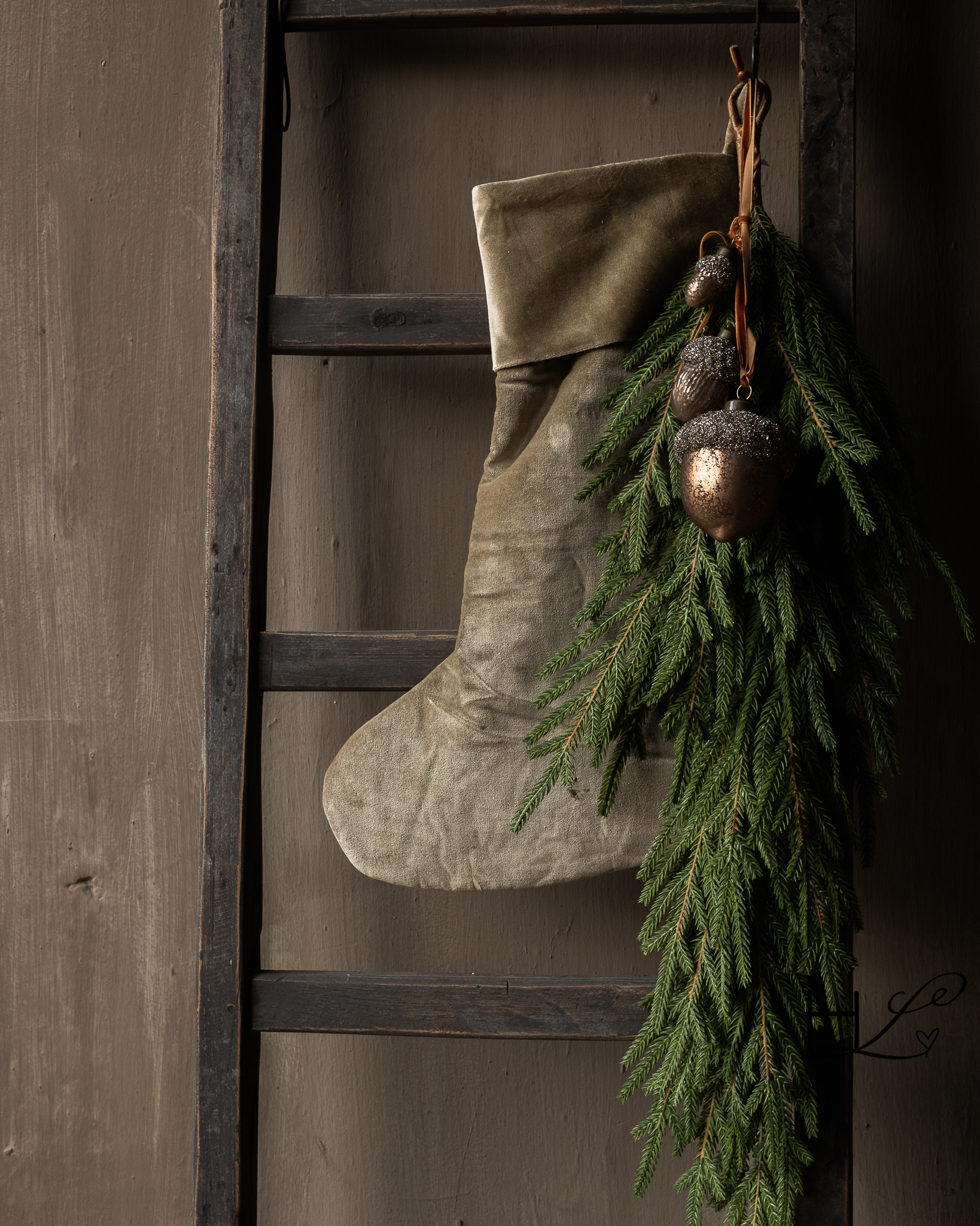 Grey velvet Christmas stocking-5