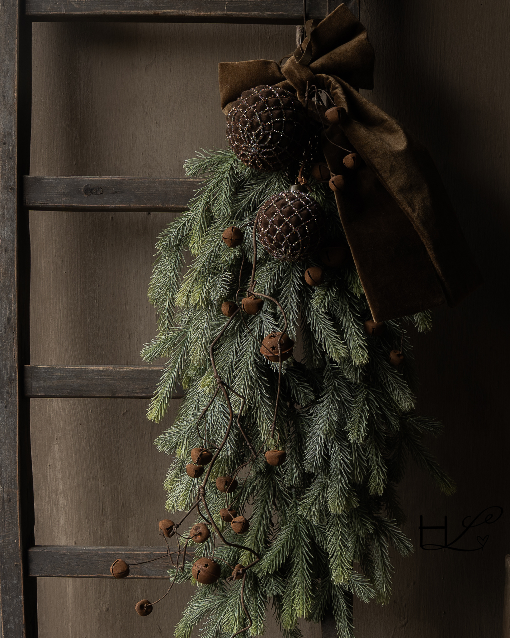 Brown velvet glass Christmas bauble with silver glitter-3