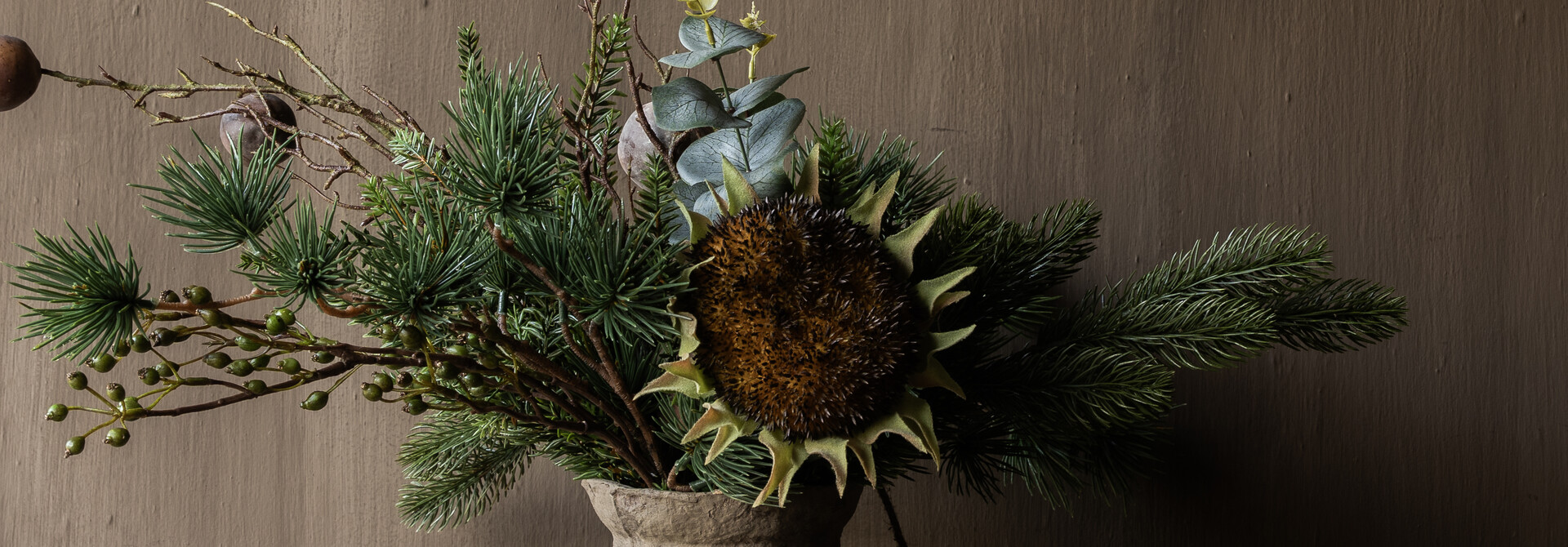 Winterstrauß aus wildem Wald – Luxuriöser künstlicher Grünstrauß