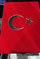 Plaketli Kadife Bayrakli Kuràn-i Kerim Kirmizi