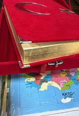 Plaketli Kadife Bayrakli Kuràn-i Kerim Kirmizi