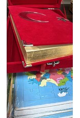 Plaketli Kadife Bayrakli Kuràn-i Kerim Kirmizi