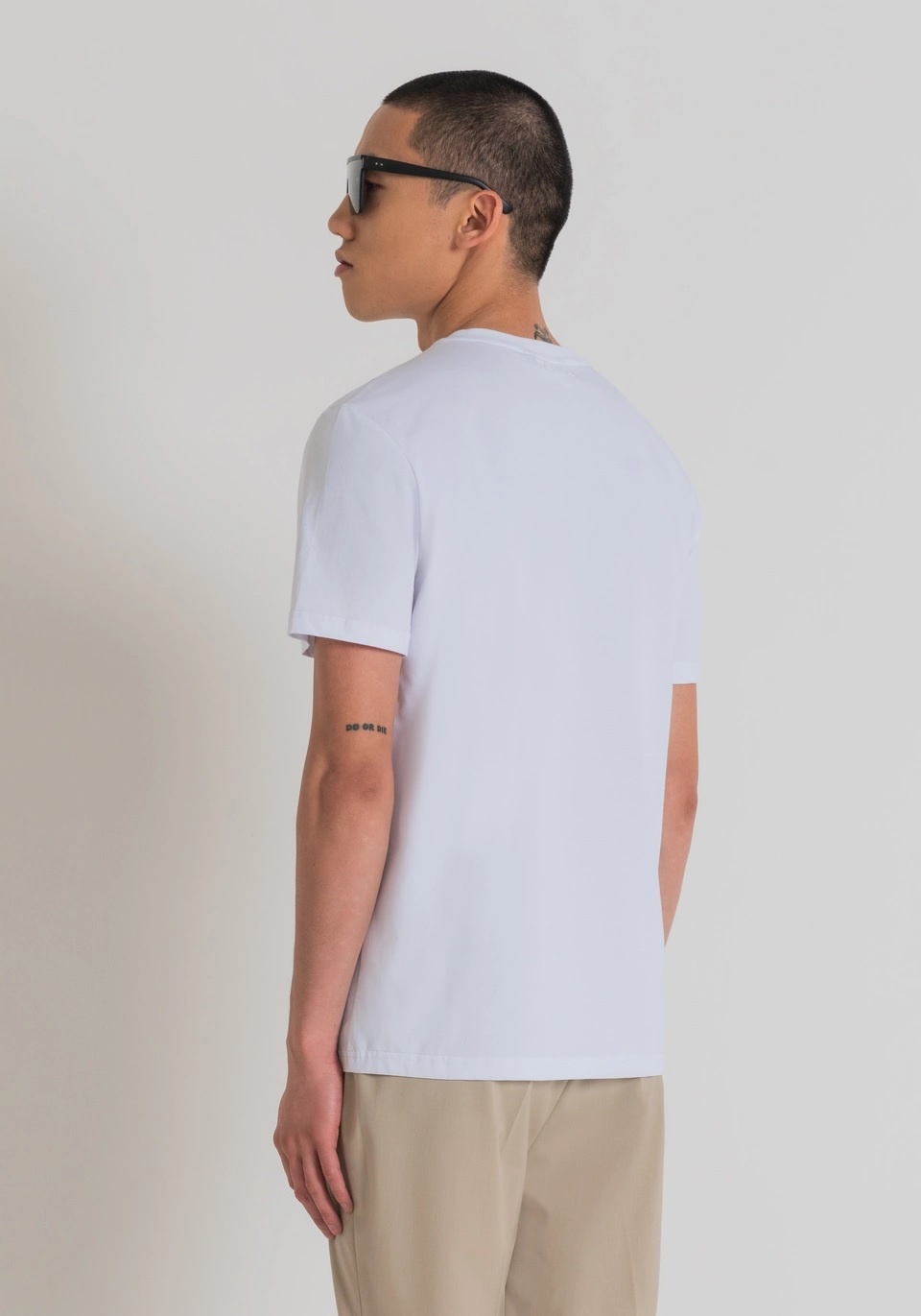 Antony Morato T-shirt Antony Morato MMKS02402-FA100144-1000