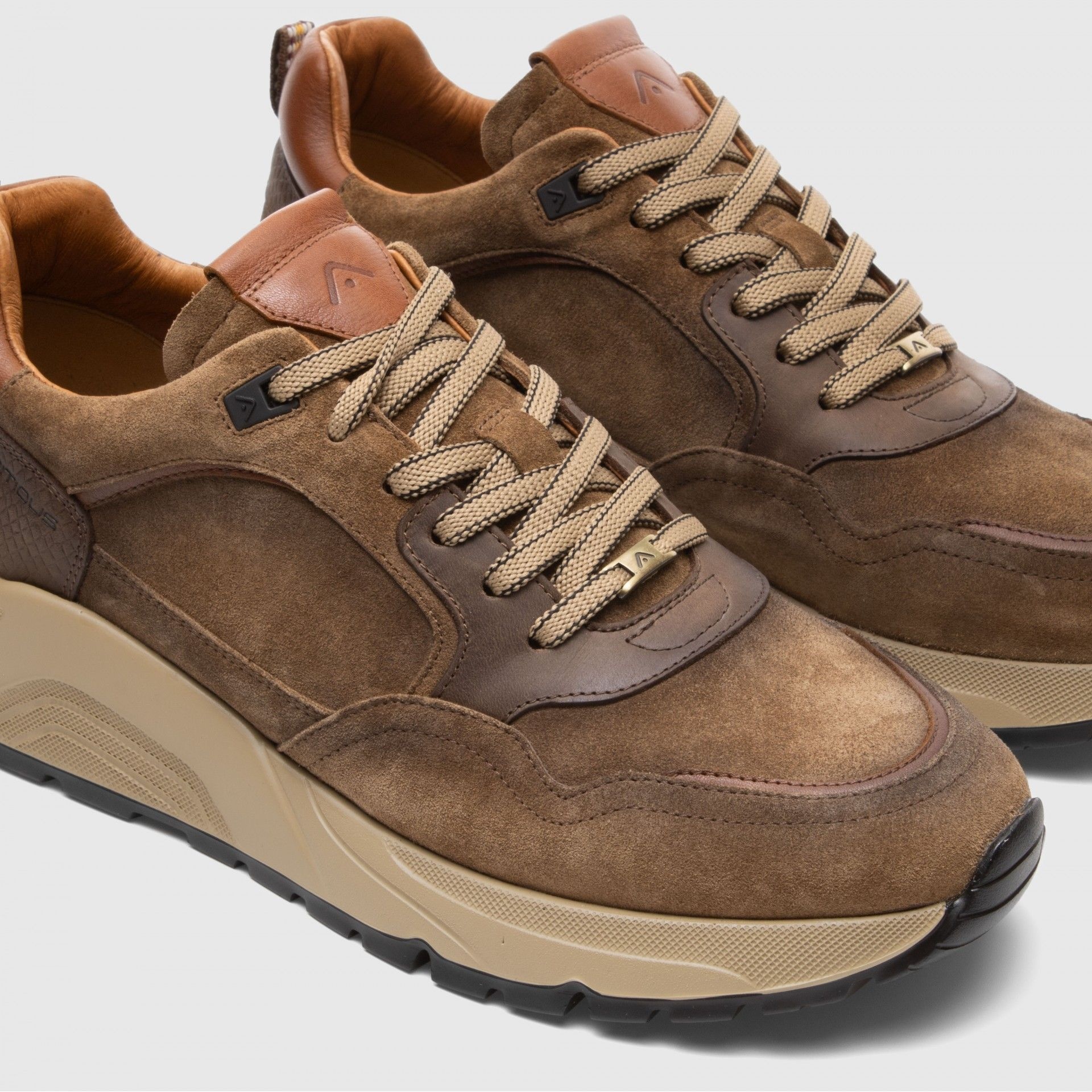 Ambitious Schoenen Ambitious 13422A-7132AM STRIDER TOBACCO