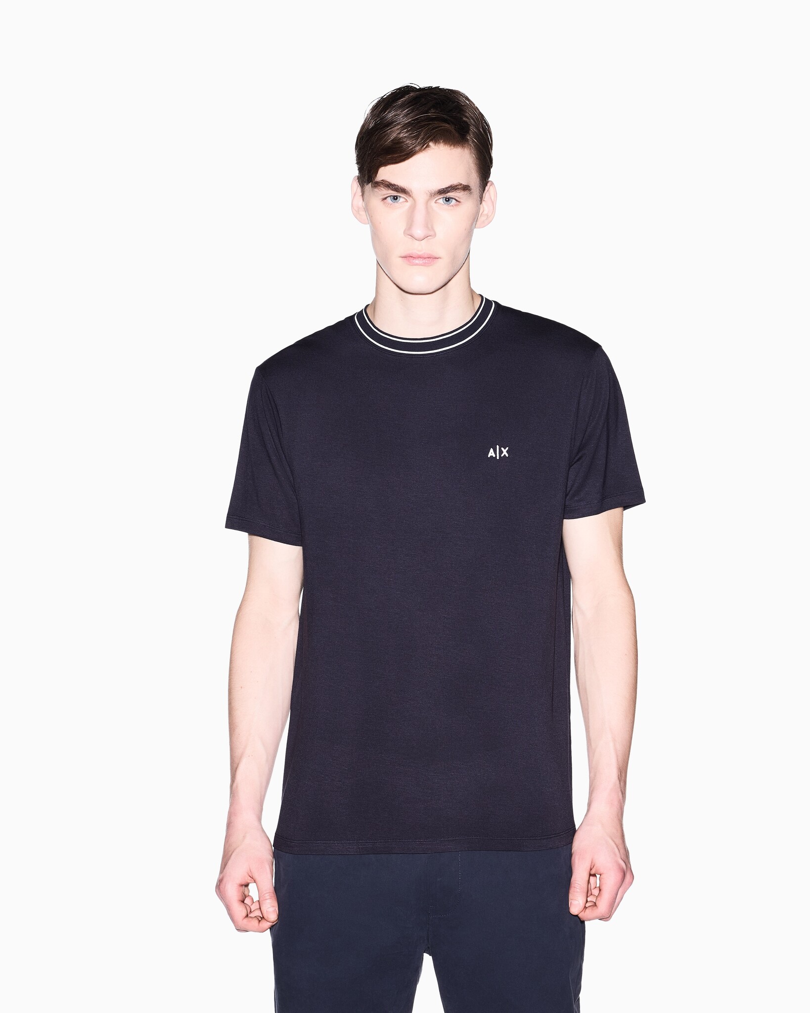 Armani Exchange T-shirt Armani Exchange XM002484-AF21936-UB101