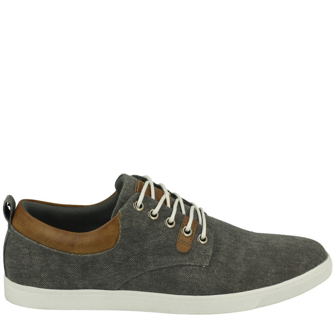 Sneakers Grau