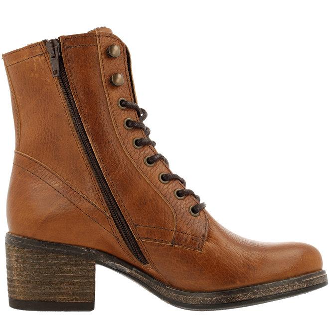 bullboxer high heels