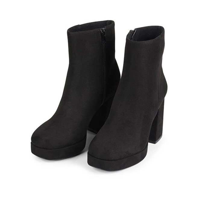 Ankle boots Schwarz 217500F6T_BLCKTD