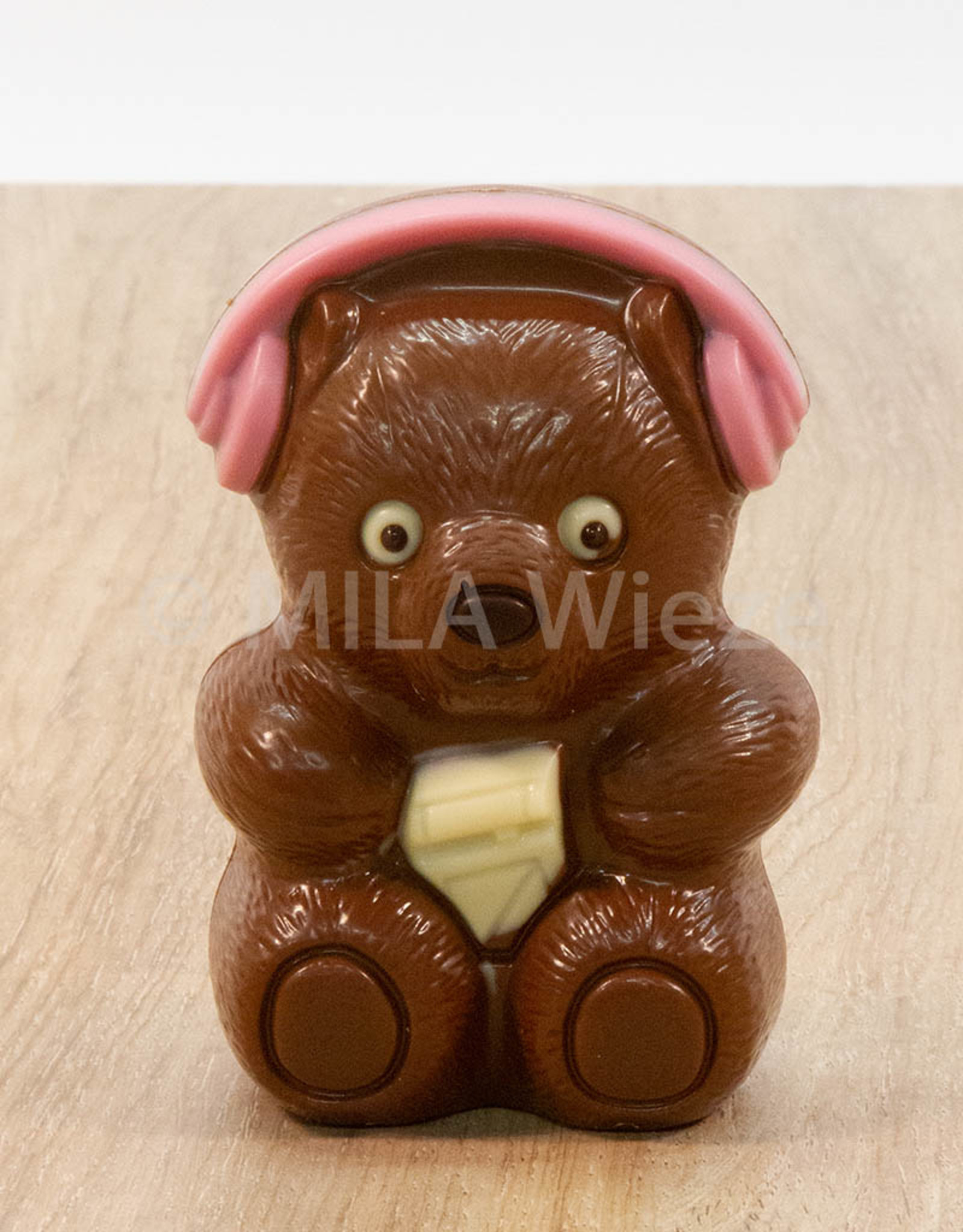 Beer met koptelefoon deco - 80 gr - 11,5 cm - melkchocolade