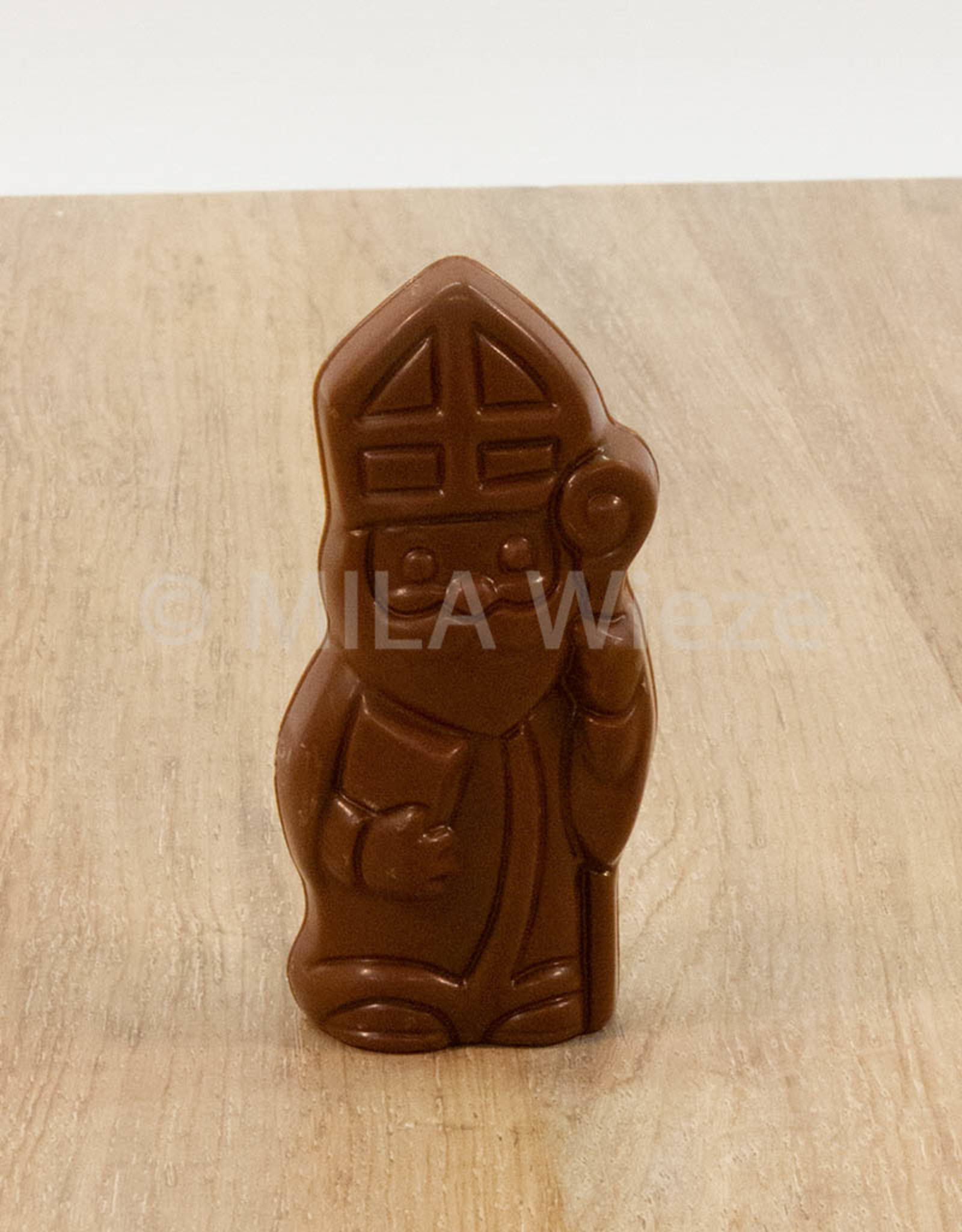 Lachend Sintje met boek of Pietje met cadeautje - 35 gr - 10,5 cm - melk-, witte of fondant chocolade
